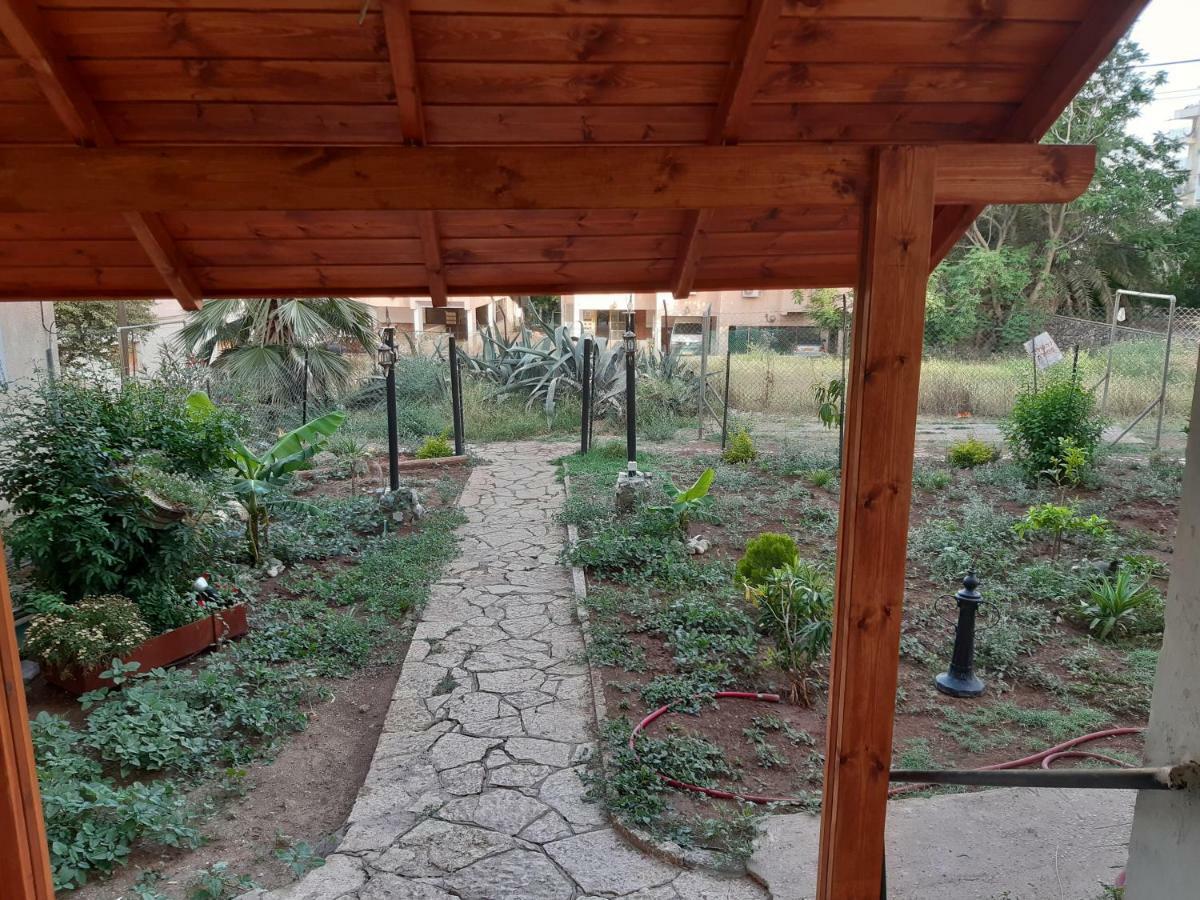 Dorit Vacation Apartment Tiberias Exterior photo